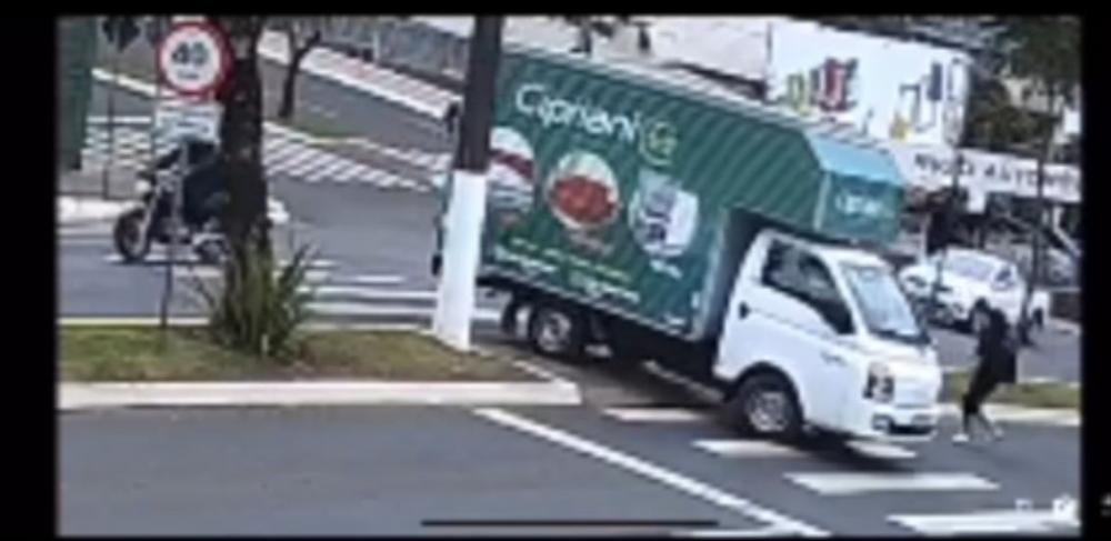 Manobra chama atenção em Chapecó