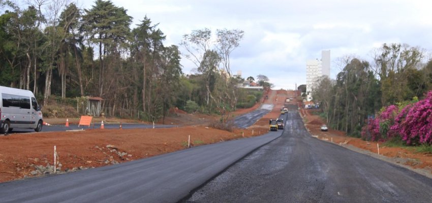 Inicia o asfaltamento do prolongamento da Sul da avenida Getúlio Vargas